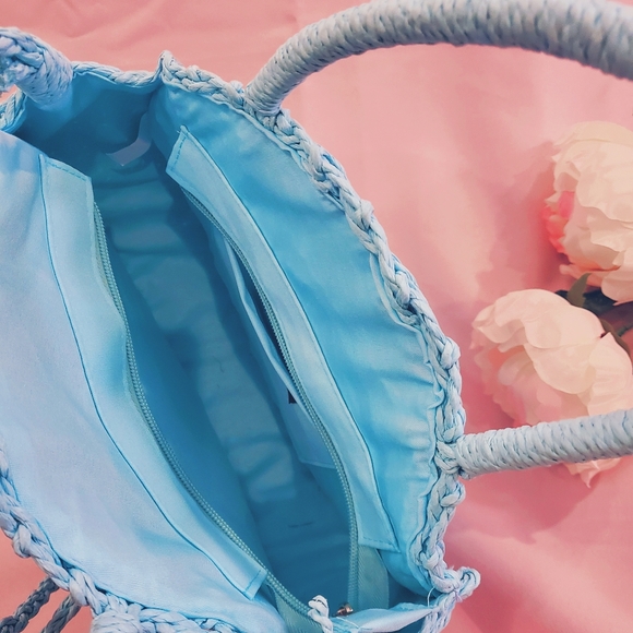 Baby Blue Circular Woven Bag - Picture 3 of 7